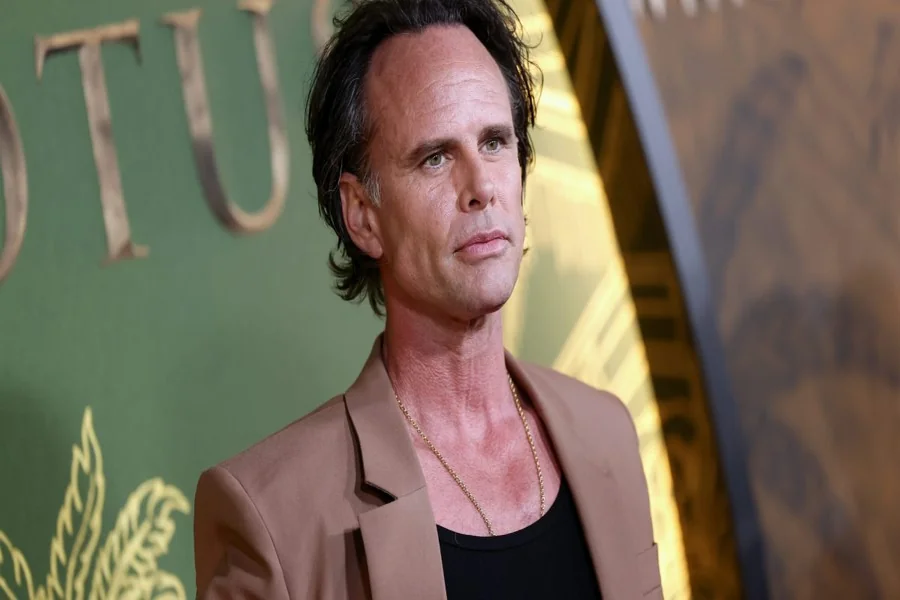 Walton Goggins Bio